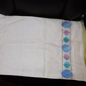 NOS SPRINGMAID KITCHEN TOWELSEASHELL PATTERN BOARDER BrAZIL MADE